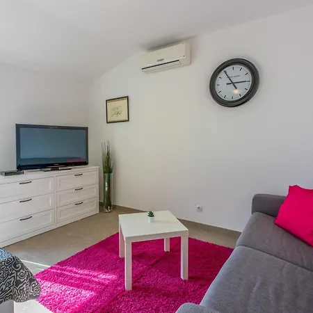 With Parking Space - 22283 * Crikvenica