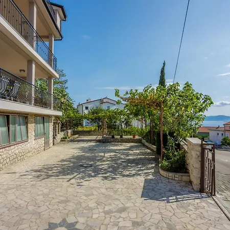 With Parking Space - 22283 * Crikvenica